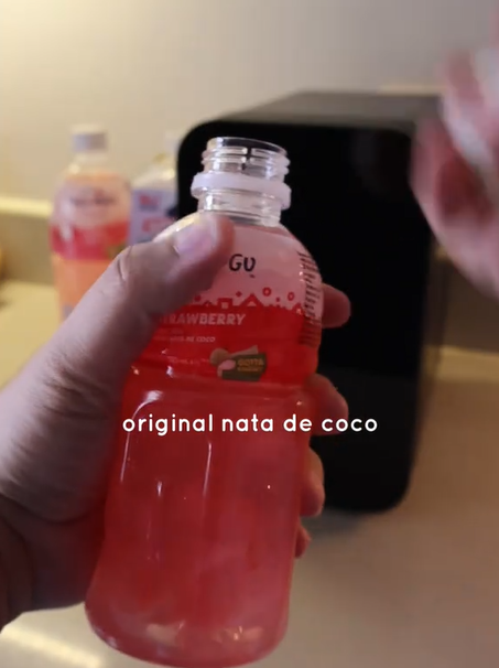 MoguMogu: Mood Booster on a Gloomy Day